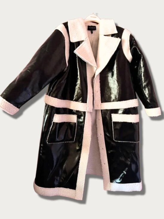 Eloquii Jackets & Blazers - ELOQUII Freya Convertible Sherpa & Faux Patent Trench Coat